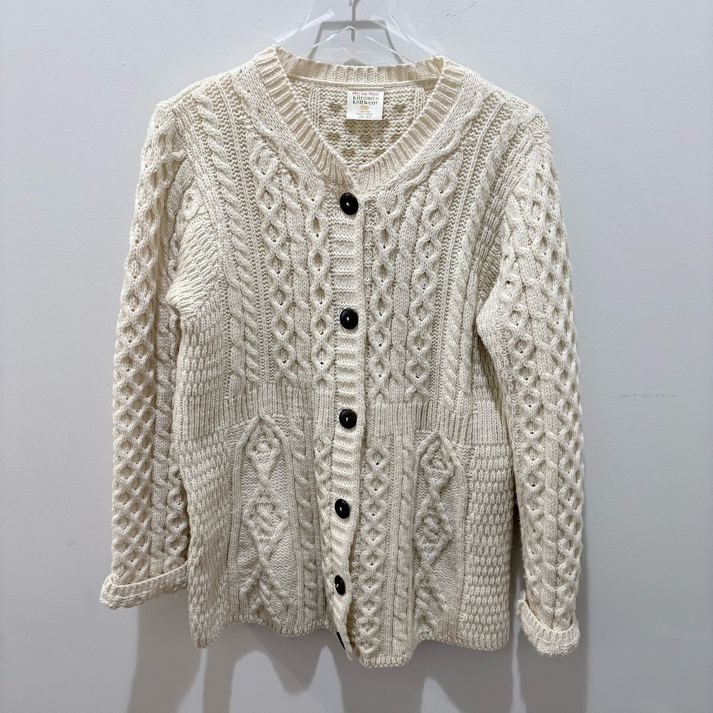 Elegant Cream Cable Knit Cardigan